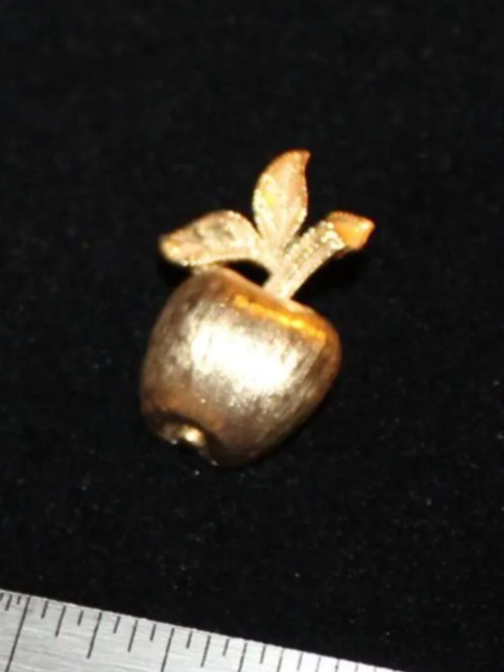 Avon Gold Tone Apple Lapel Pin 1.25 x 1/2 Inch Miniature Brooch for Teacher
